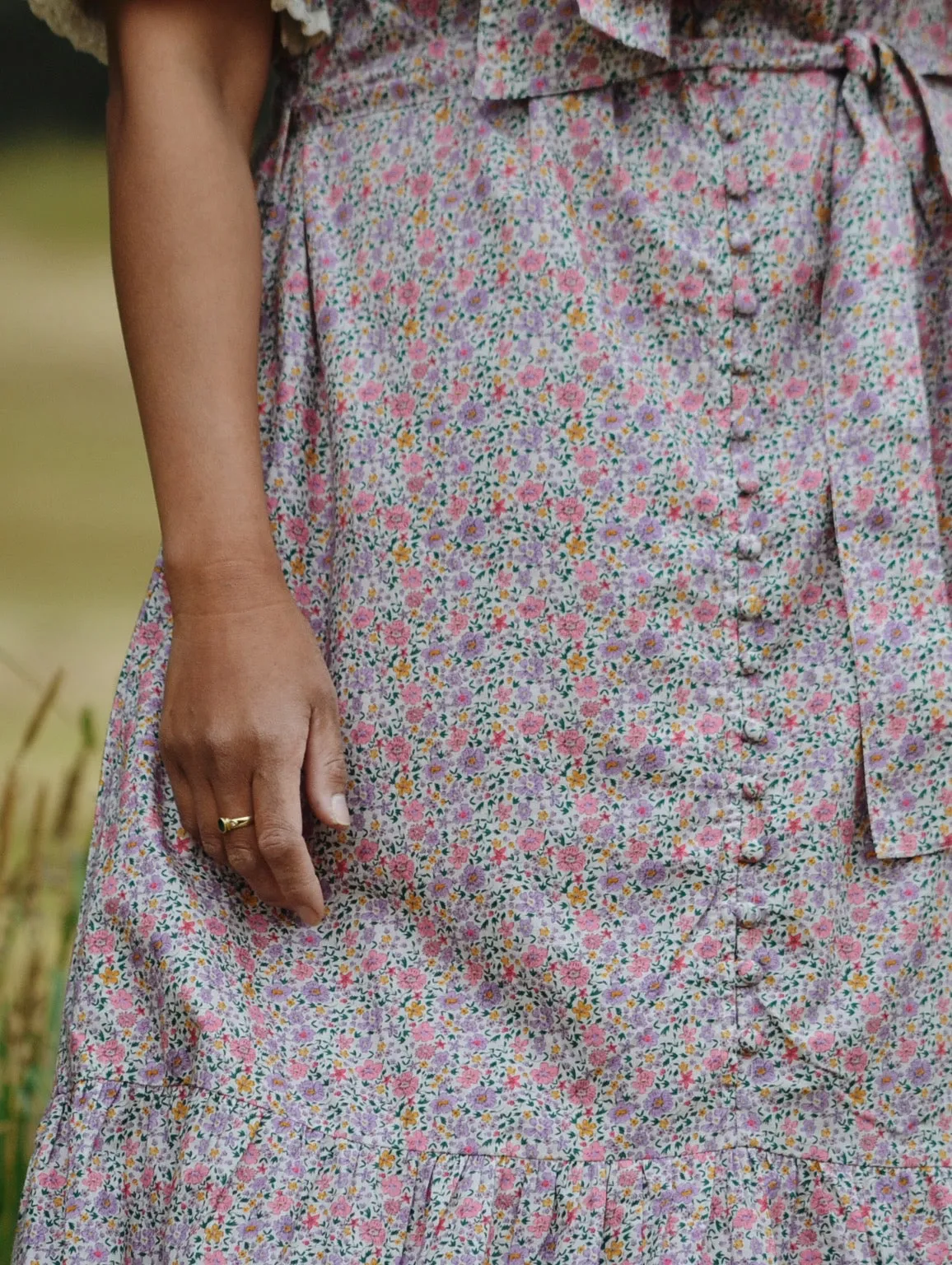 100% RECYCLED COTTON - FLEUR MAXI DRESS PUSSY BOW LILAC FLORAL