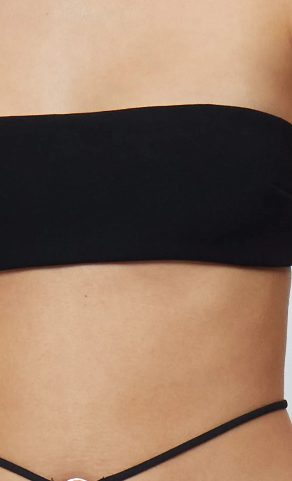 ADELE CROP TOP - BLACK