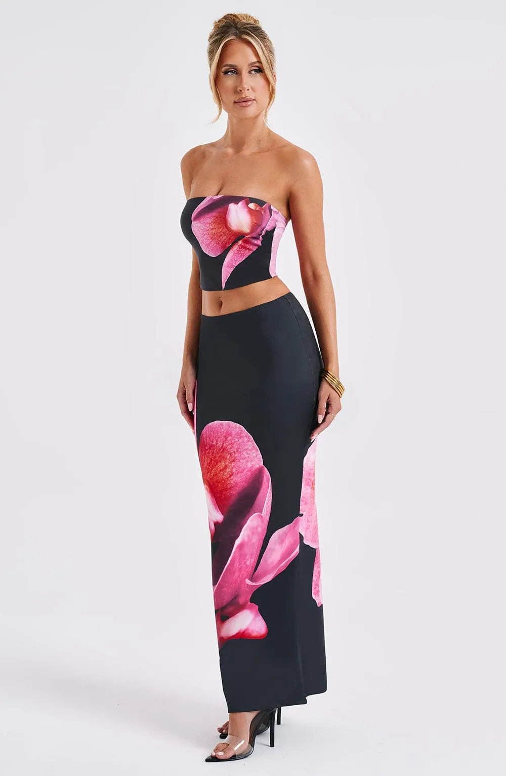 Allegra Top - Trendy Black Floral Print