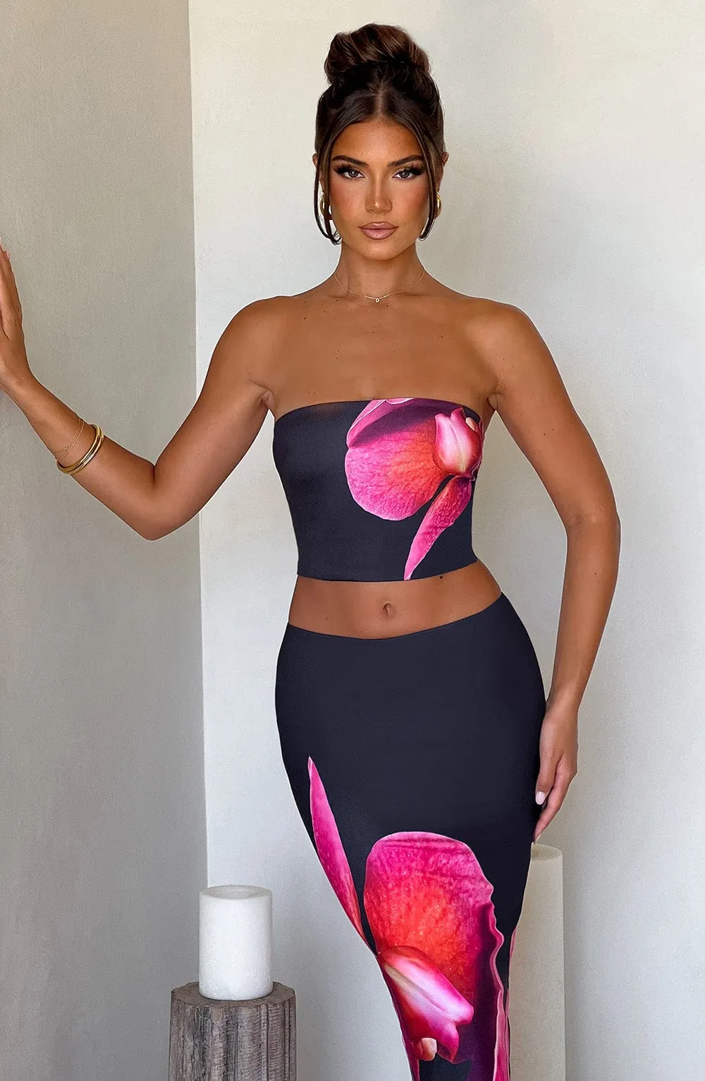 Allegra Top - Trendy Black Floral Print