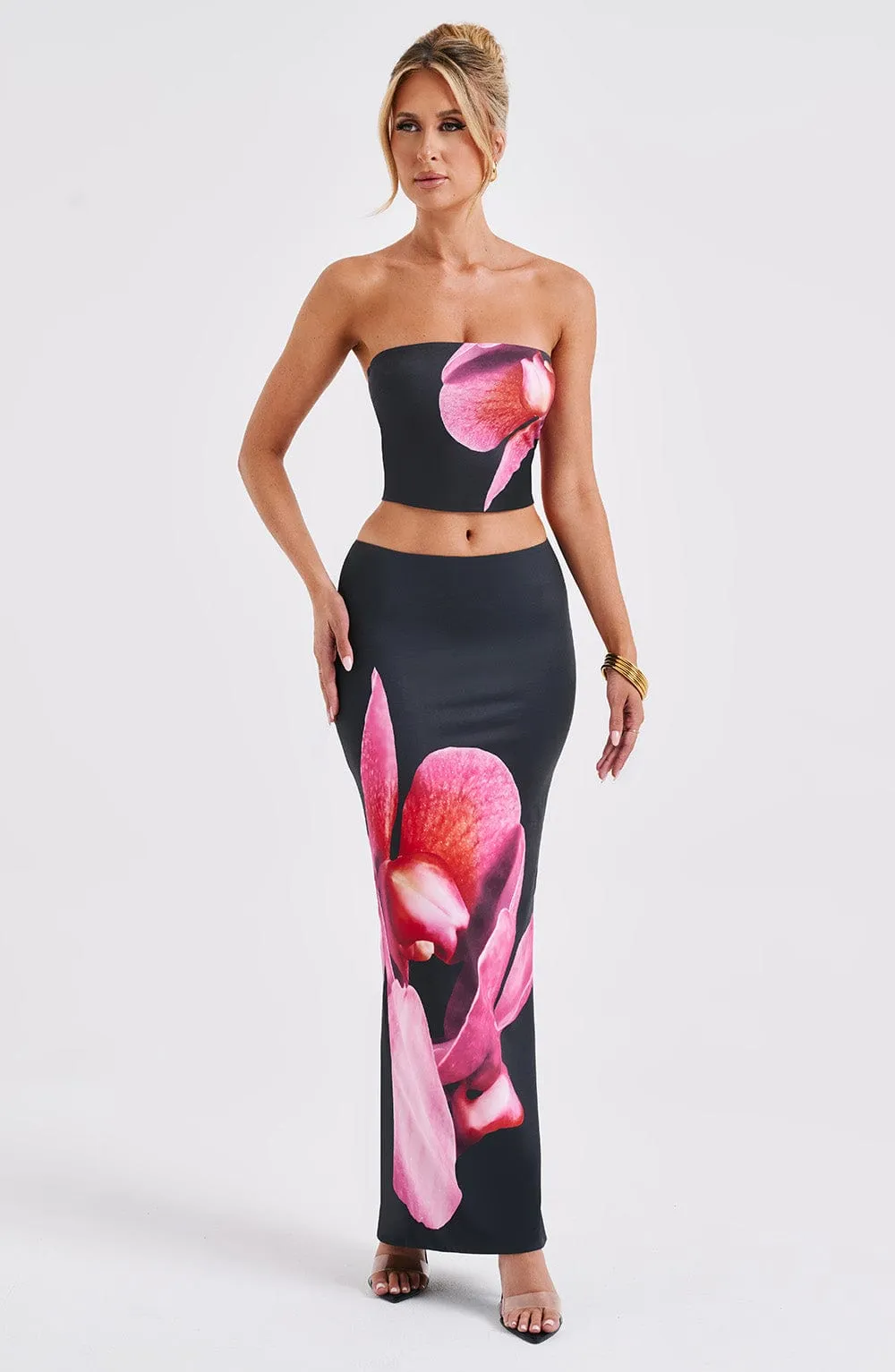 Allegra Top - Trendy Black Floral Print
