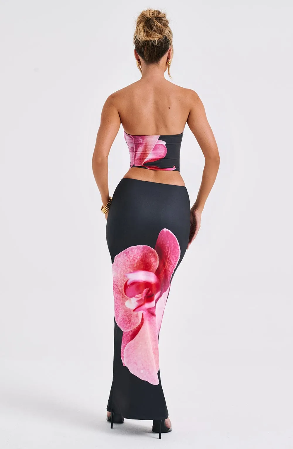 Allegra Top - Trendy Black Floral Print