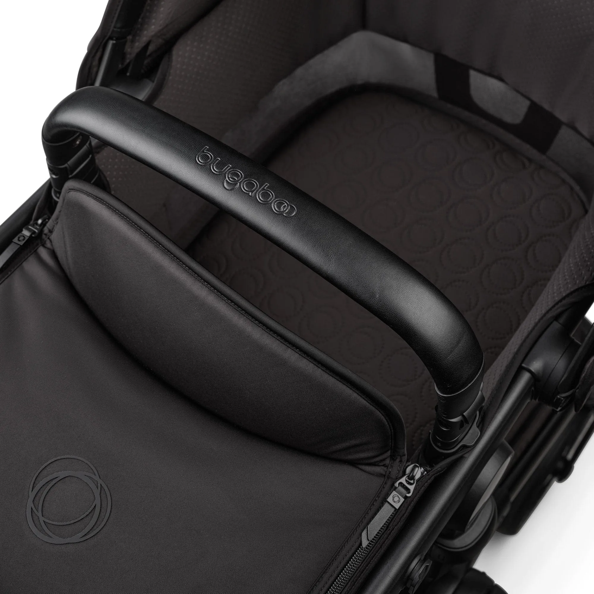 Bugaboo Fox 5 Noir Maxi-Cosi Travel System in Black Moonlight