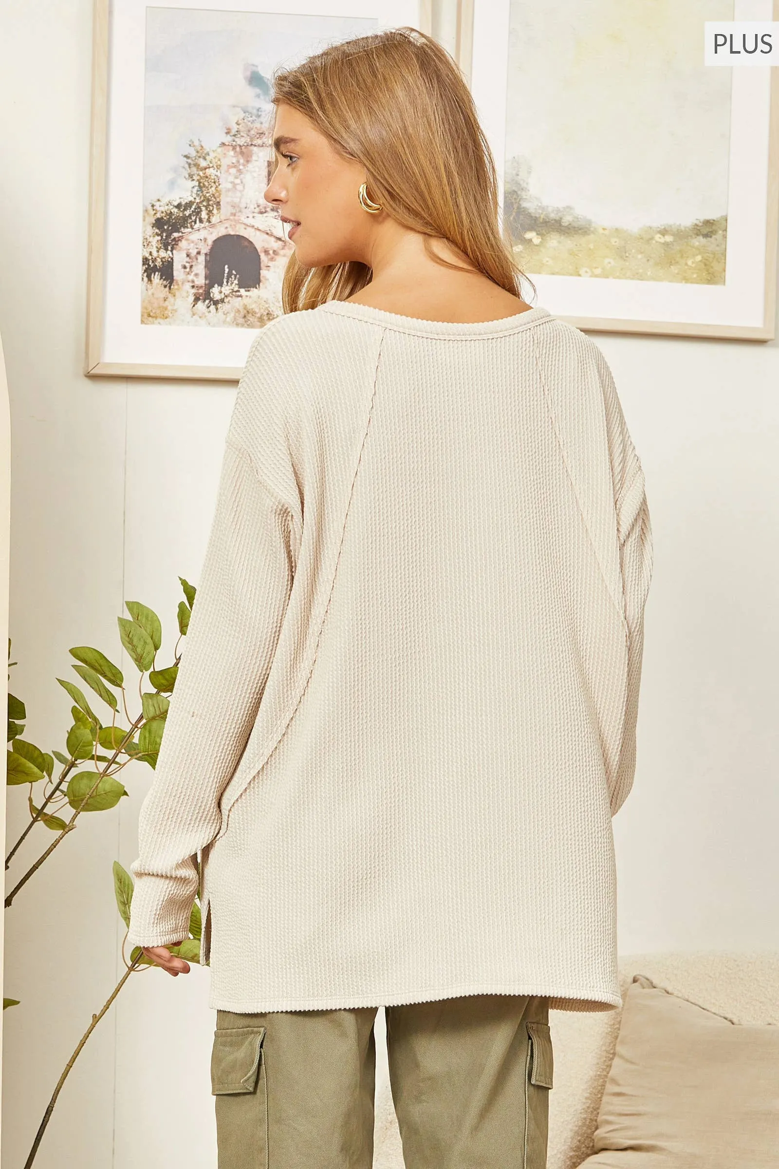 CURVY V Neck Long Sleeve Top
