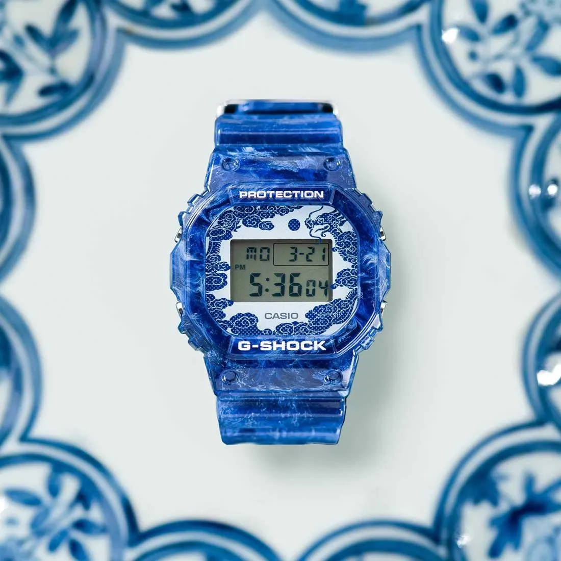 G-Shock Porcelain Edition DW-5600BWP-2