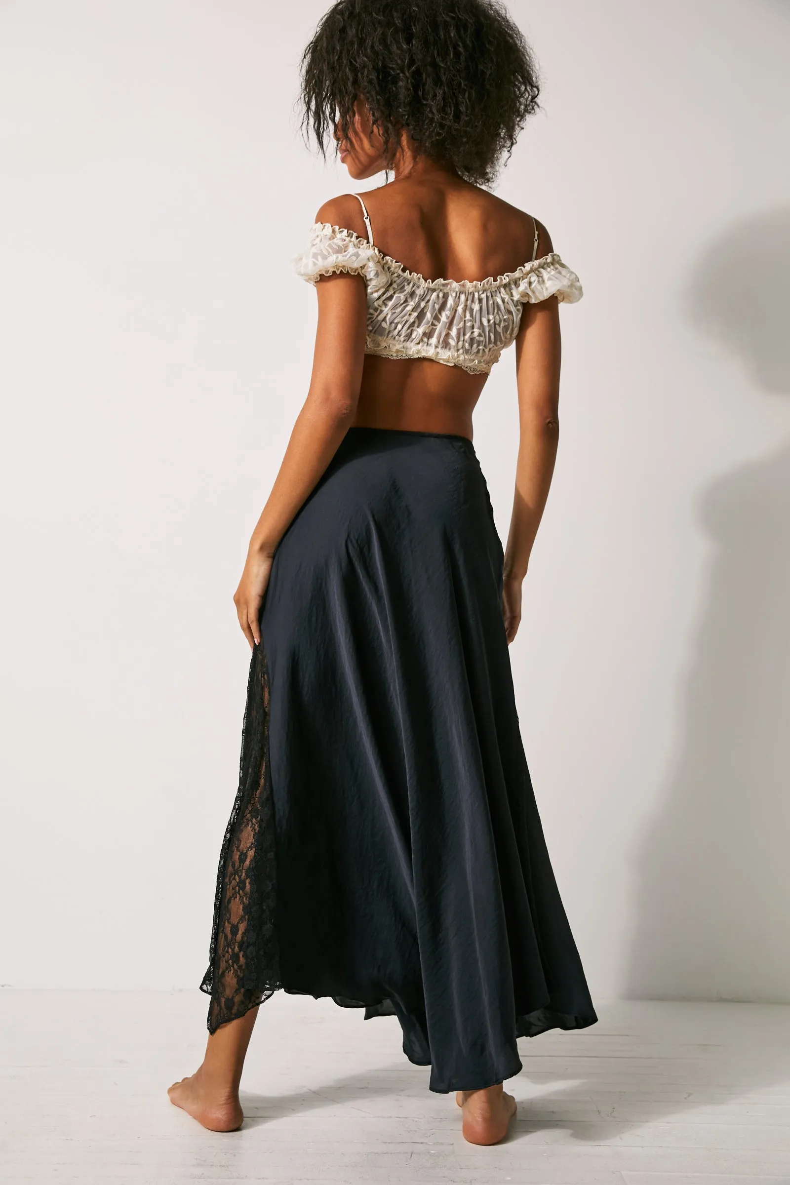 Make Your Mine 1/2 Slip Black