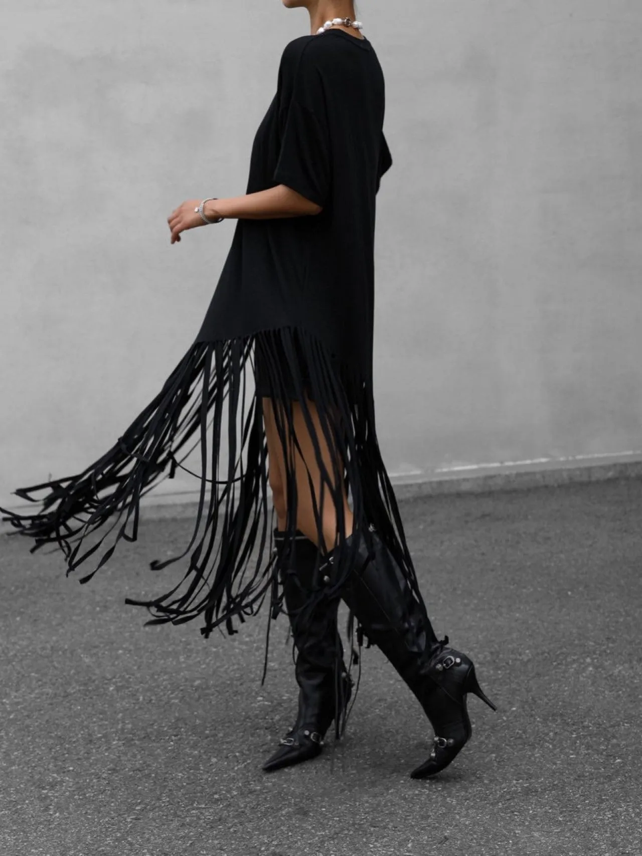 MAXI LENGTH FRINGE DETAIL TOP