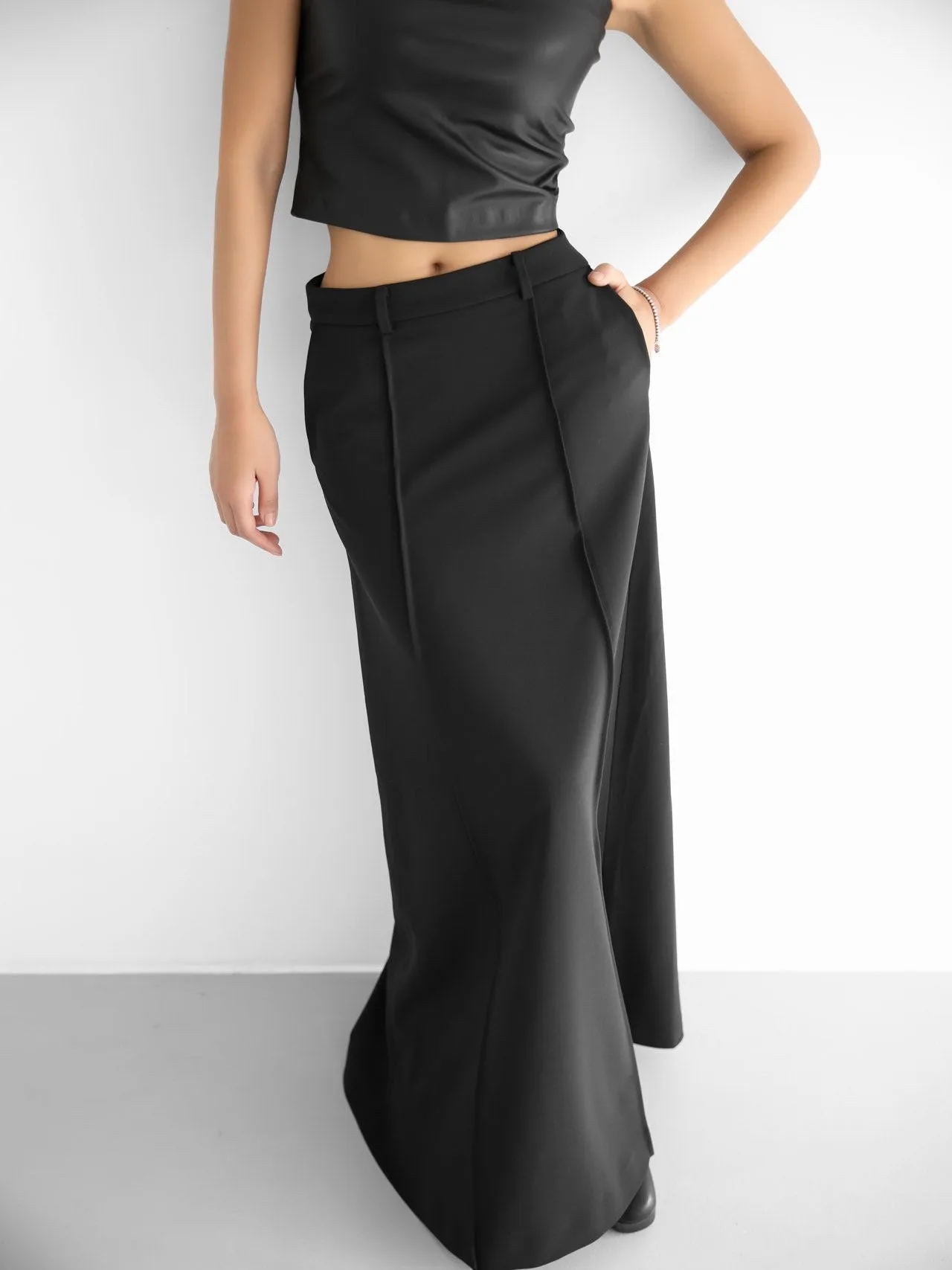 PIN TUCK FLARED MAXI SKIRT