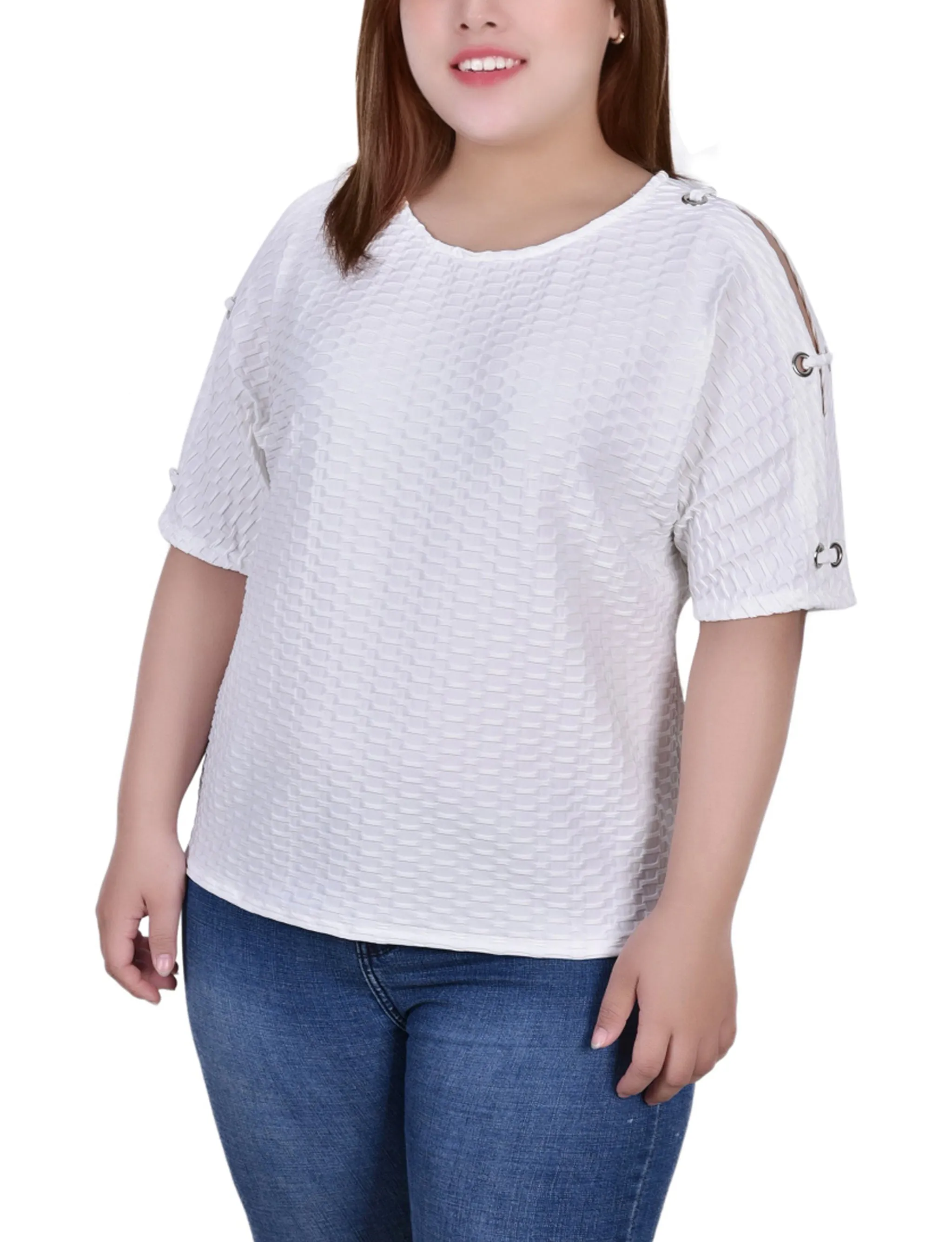 Plus Size Short Sleeve Honeycomb Textured Grommet Top